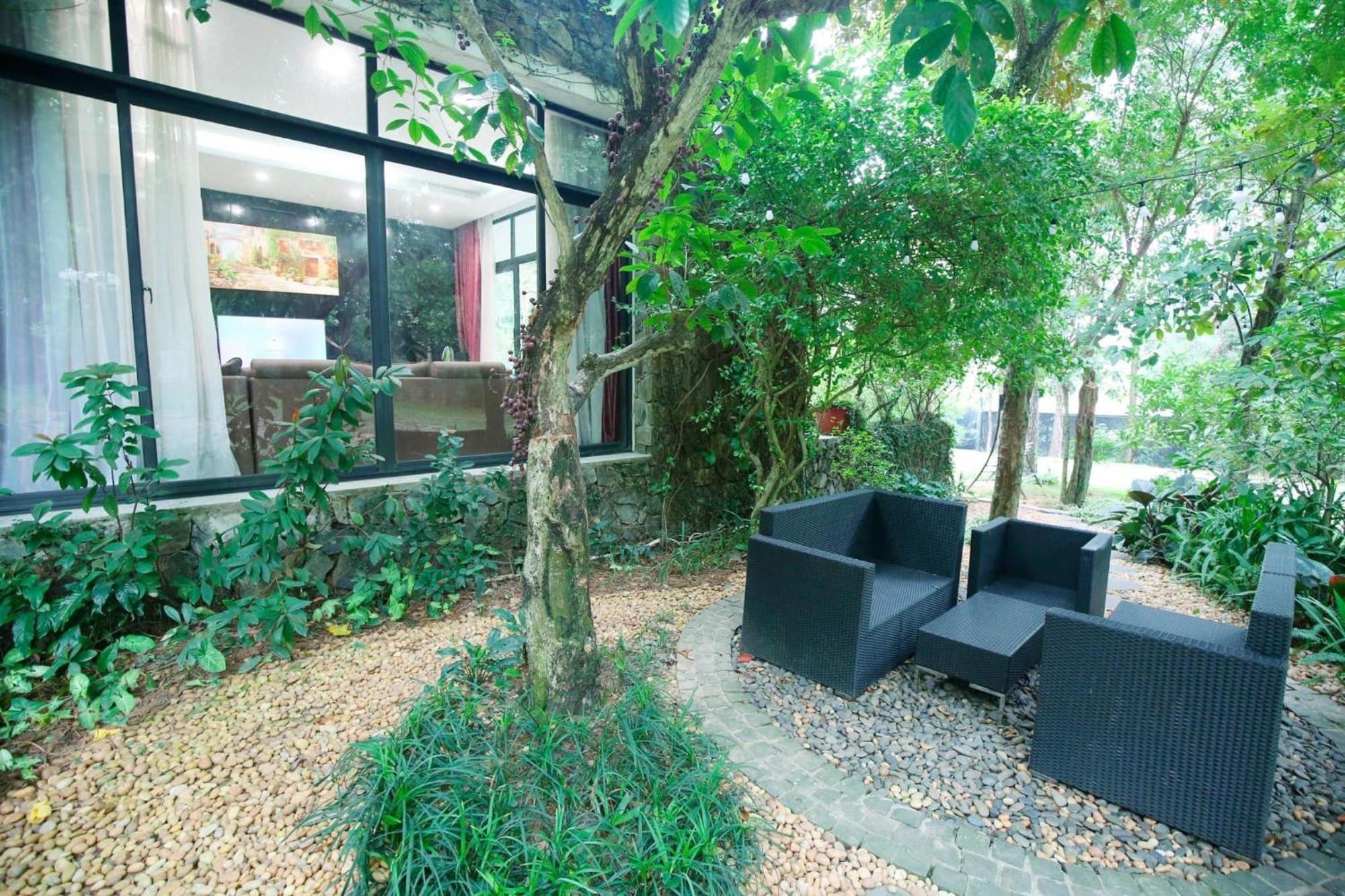 Villa Owner Tai Khu Nghi Duong Sinh Thai Dai Lai Resort Ngoc Quang Esterno foto