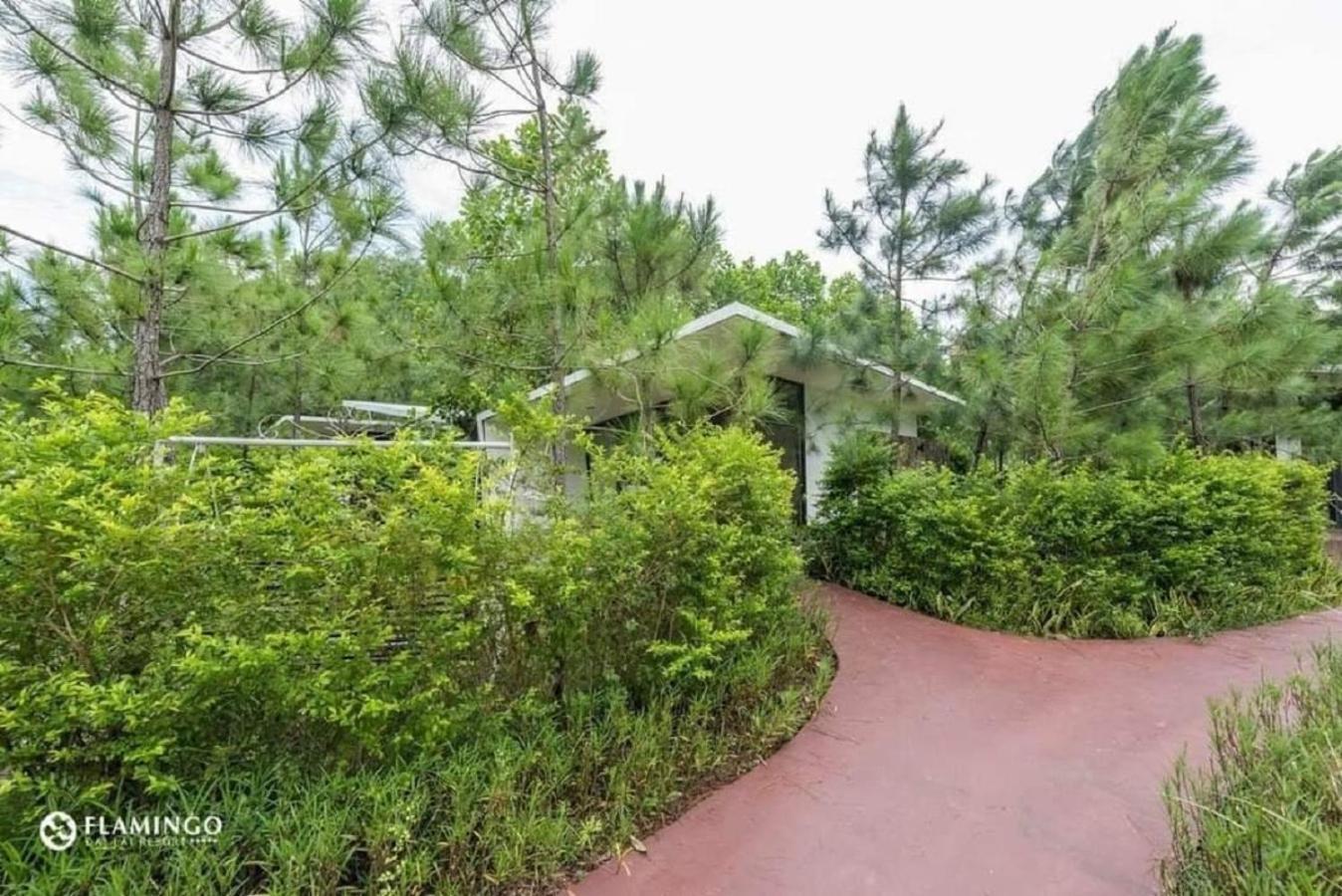 Villa Owner Tai Khu Nghi Duong Sinh Thai Dai Lai Resort Ngoc Quang Esterno foto