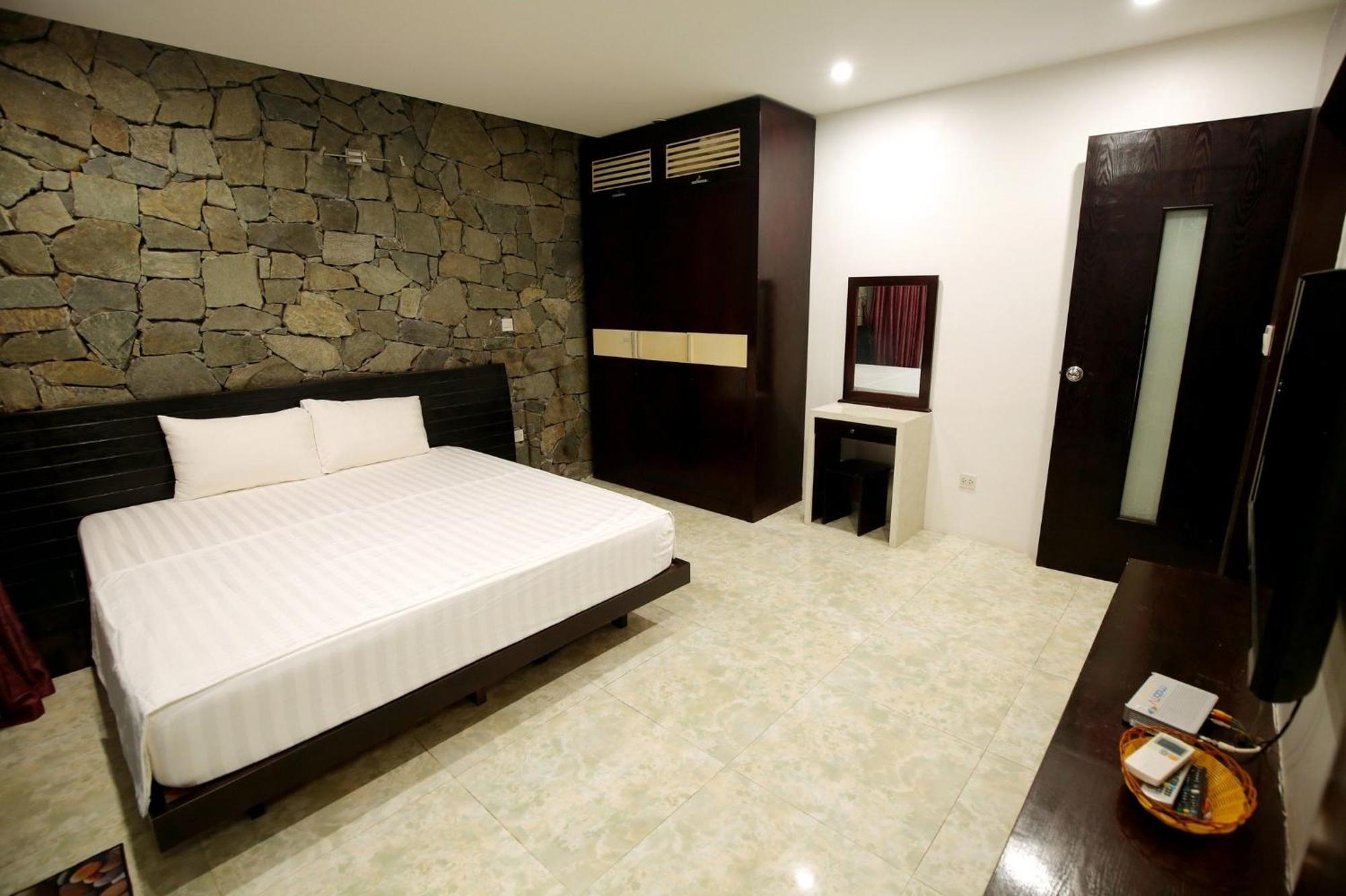 Villa Owner Tai Khu Nghi Duong Sinh Thai Dai Lai Resort Ngoc Quang Esterno foto